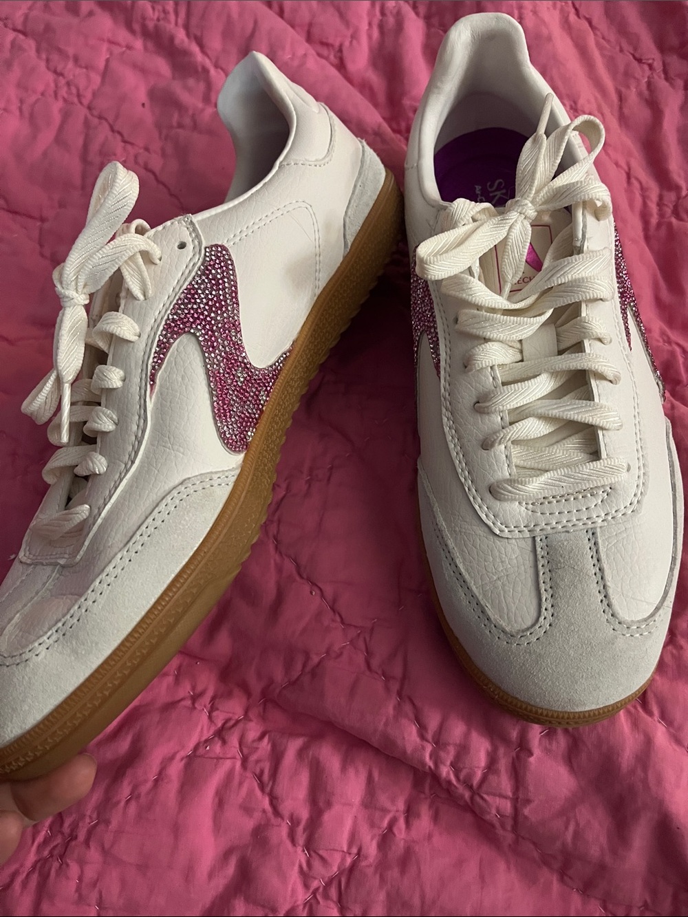 Skechers White Lace-Up Sneakers with Pink Rhinestone Accent size 9.5